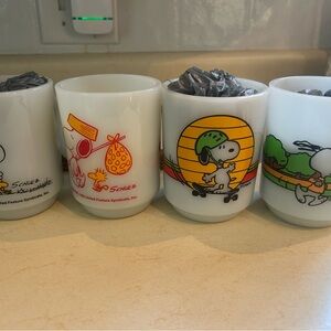 Snoopy Illustrated Ceramic Mug Set